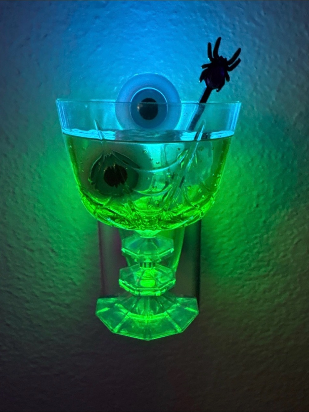 B&BW Eye Cocktail Wallflower